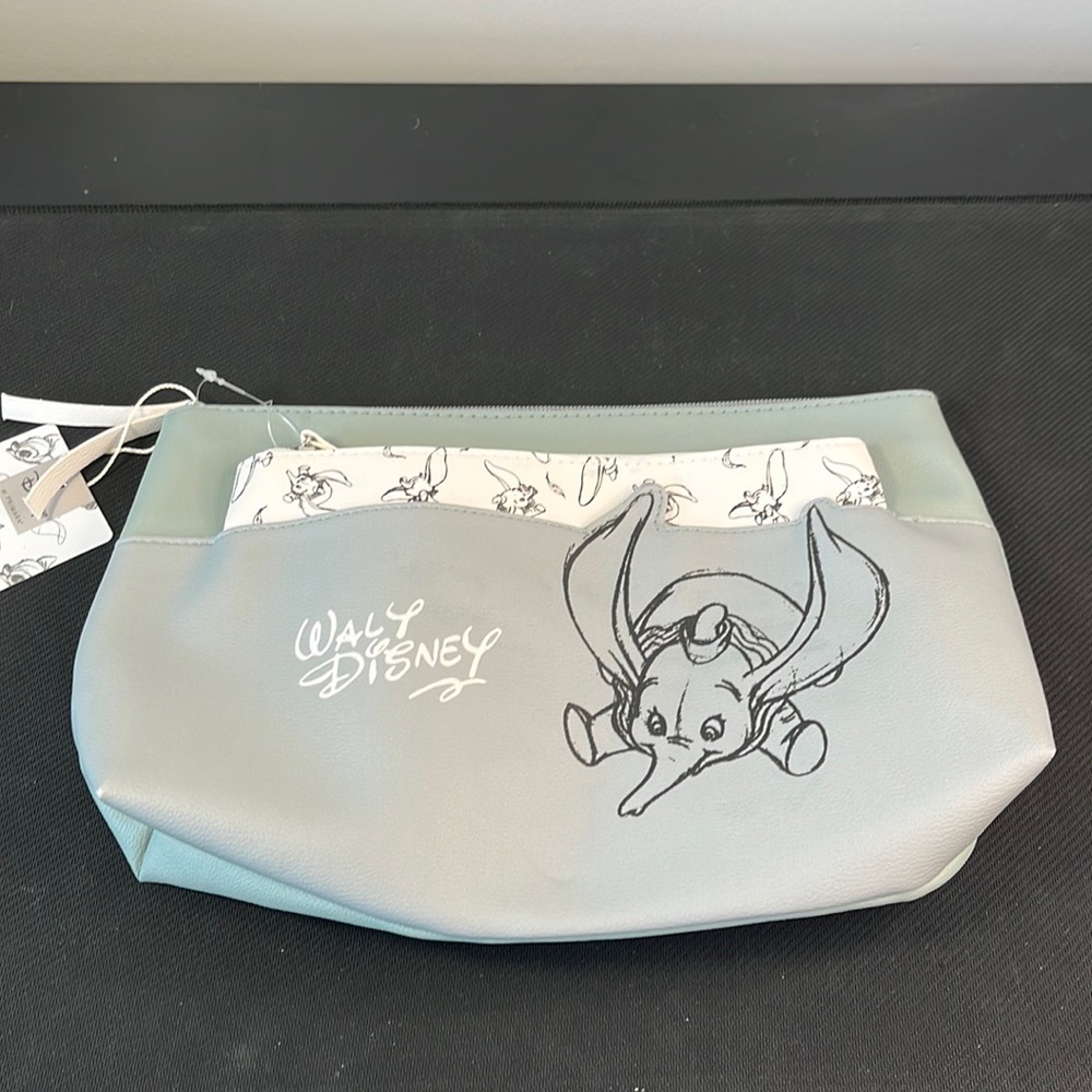 Walt Disney World’s Dumbo Cosmetics Bag set
